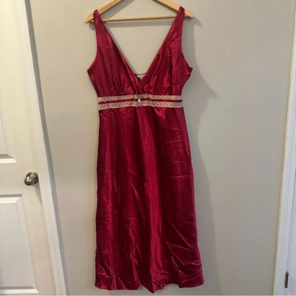 VTG 90s Regency-core Satin Slip Dress Burgundy Babydoll Lace Cameo XL Romantic